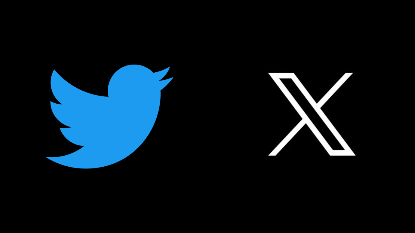 הלוגו החדש של X מימין והלוגו הישן של טוויטר משמאל על רקע שחור